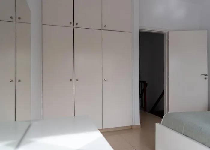 Daire Tombs Of The Kings Two Bedroom Patio