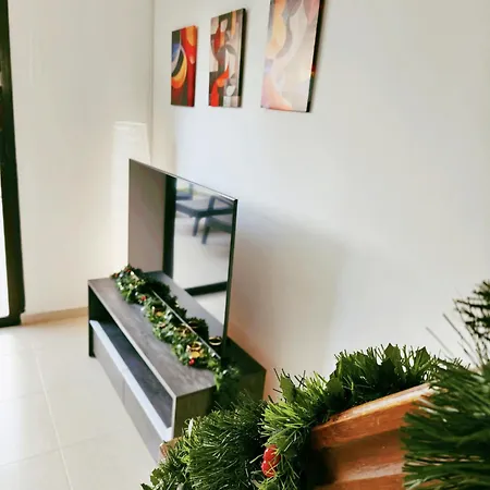 דירה Tombs Of The Kings Two Bedroom Patio *