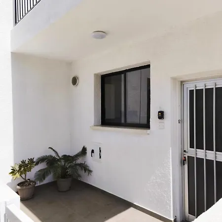 Tombs Of The Kings Two Bedroom Patio דירה פאפוס