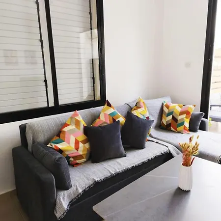 Tombs Of The Kings Two Bedroom Patio 公寓