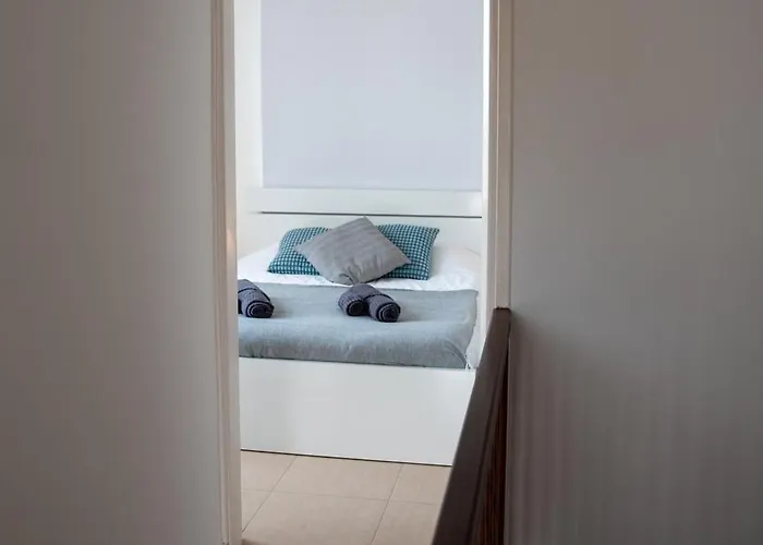 Tombs Of The Kings Two Bedroom Patio Lejlighed *