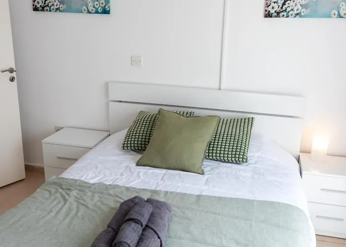 Tombs Of The Kings Two Bedroom Patio *