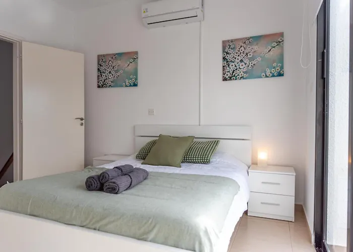 Lejlighed Tombs Of The Kings Two Bedroom Patio