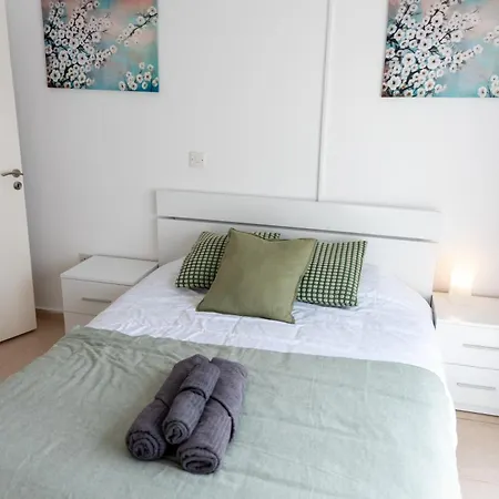 Tombs Of The Kings Two Bedroom Patio *